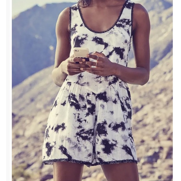 XL KENSIE MARBLE Lounge Romper